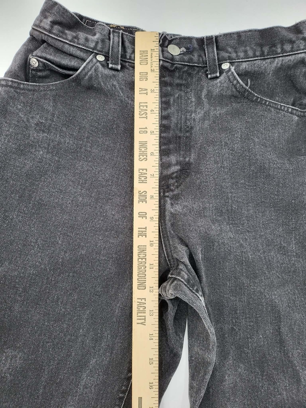 Denim Riders Women’s High Rise Tapered Charcoal Wash Black Jeans 10P Petite - Picture 8 of 8